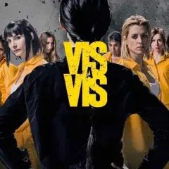 Un gruppo di donne in divise gialle, con il logo "VIS A VIS" in evidenza. La trama di Vis a Vis è ricca di colpi di scena.