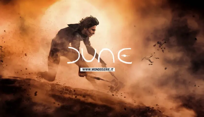 Paul Atreides corre su Arrakis, tra sabbia e polvere. Le dune recensioni del film sono positive.