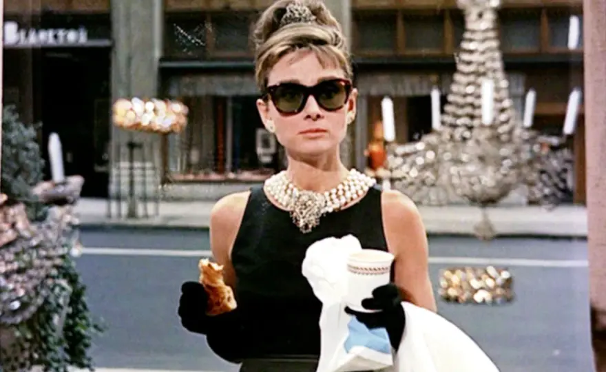 Colazione da Tiffany - Mito o realtà? Analisi completa del classico
