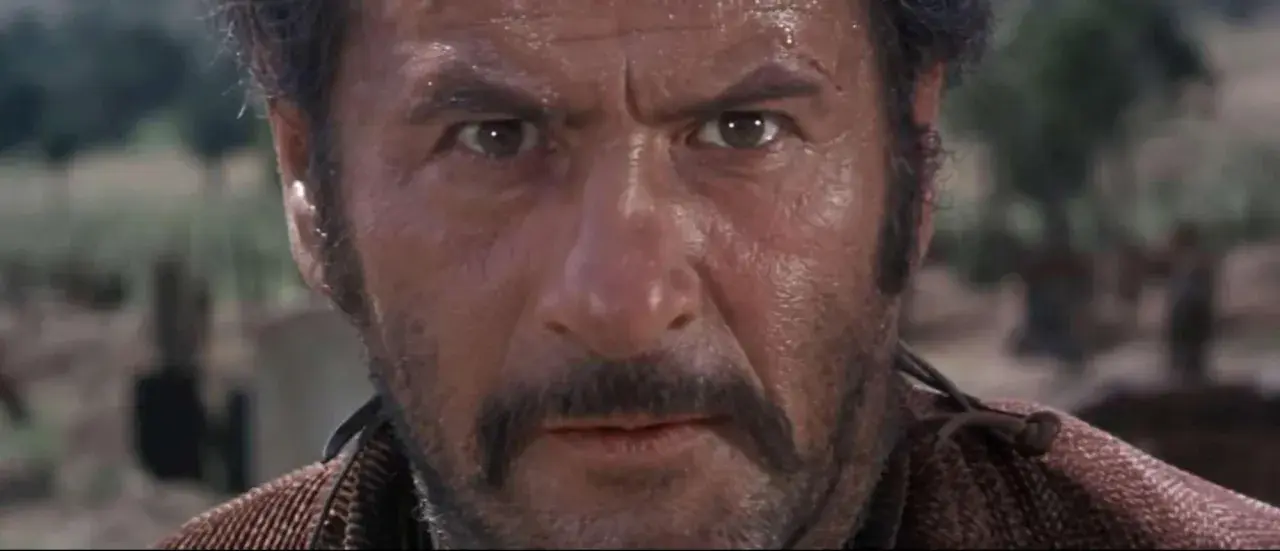 Primo piano del "Brutto" (Eli Wallach) da "Il buono, il brutto, il cattivo". Le sue recensioni sono sempre intense.