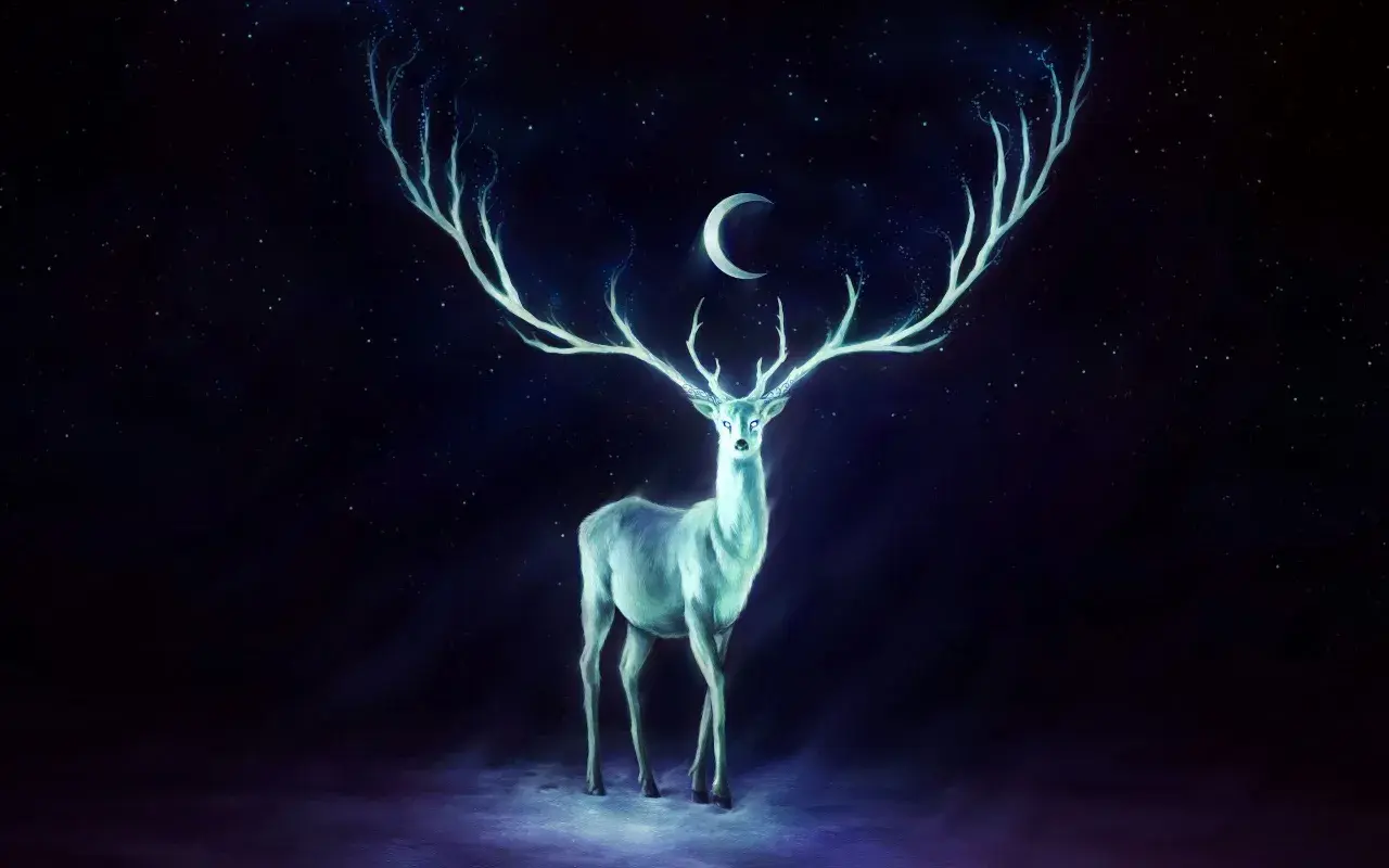 Cervo spettrale sotto la luna, con corna luminose che si estendono tra le stelle. La sua aura eterea suggerisce che il male non esiste, spiegazione finale.