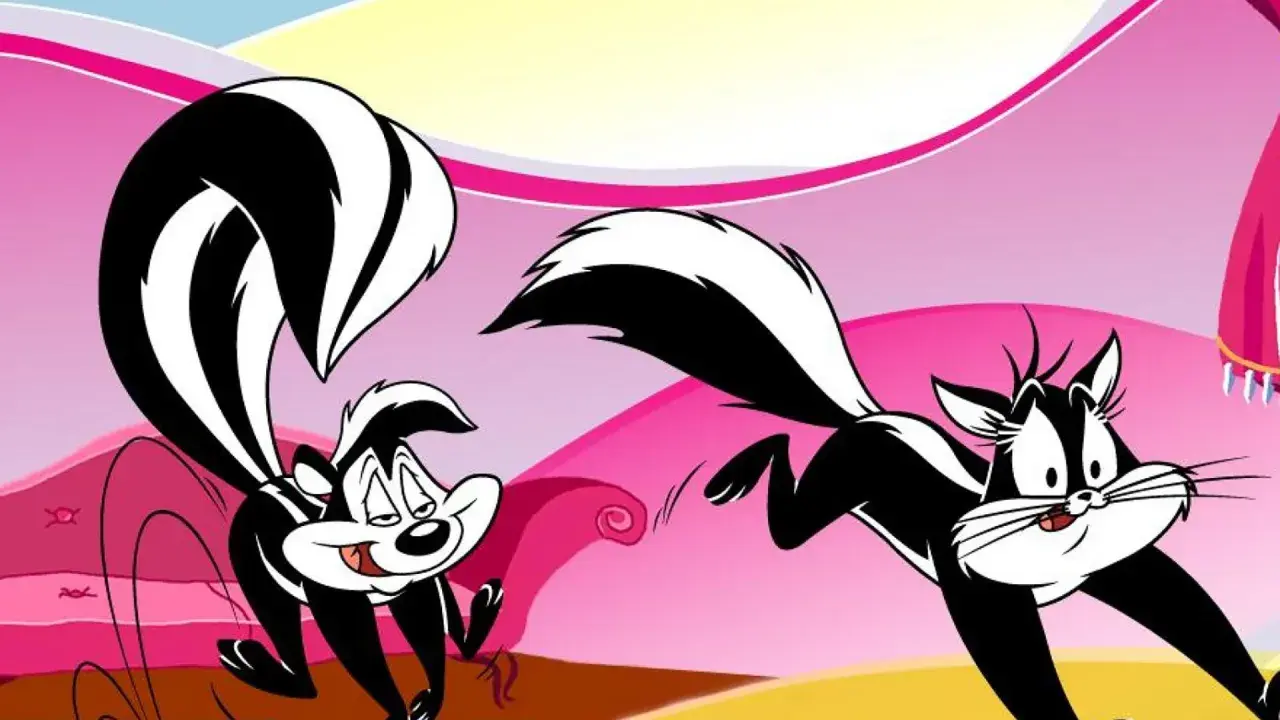 Pepè la puzzola e la sua amata corrono su uno sfondo rosa e giallo.
