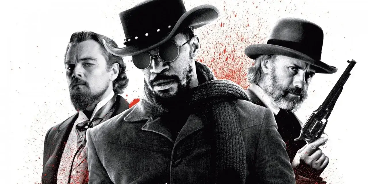Il cast di Django Unchained: Jamie Foxx, Leonardo DiCaprio e Christoph Waltz, pronti all'azione con un'aria minacciosa.